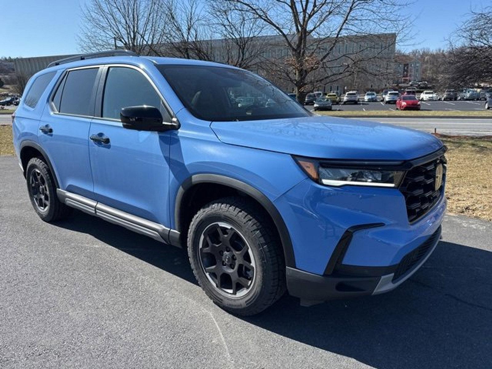 2025 Honda Pilot Vehicle Photo in Harrisburg, PA 17111