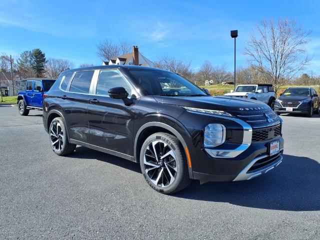 Used 2022 Mitsubishi Outlander SE with VIN JA4J4UA88NZ063218 for sale in Winchester, VA