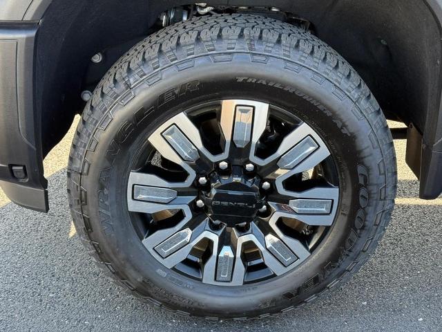2024 GMC Sierra 2500 HD Vehicle Photo in COLUMBIA, MO 65203-3903