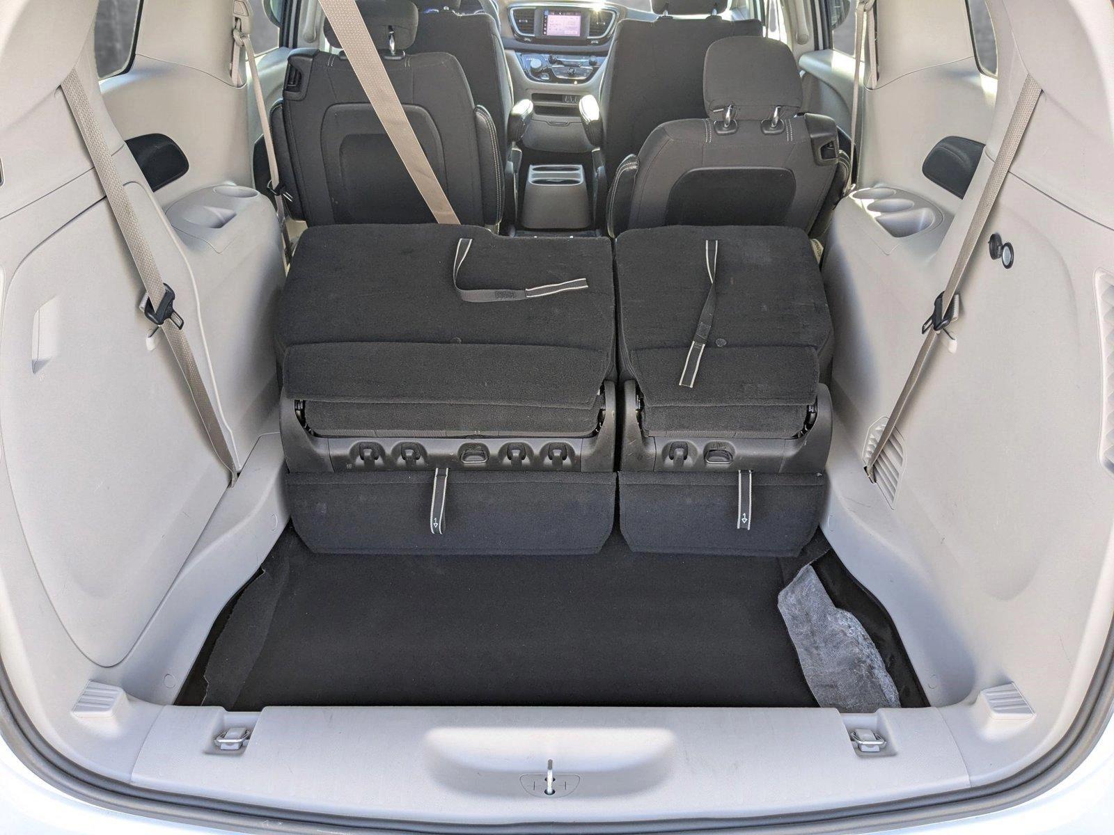 2022 Chrysler Voyager Vehicle Photo in Spokane Valley, WA 99212