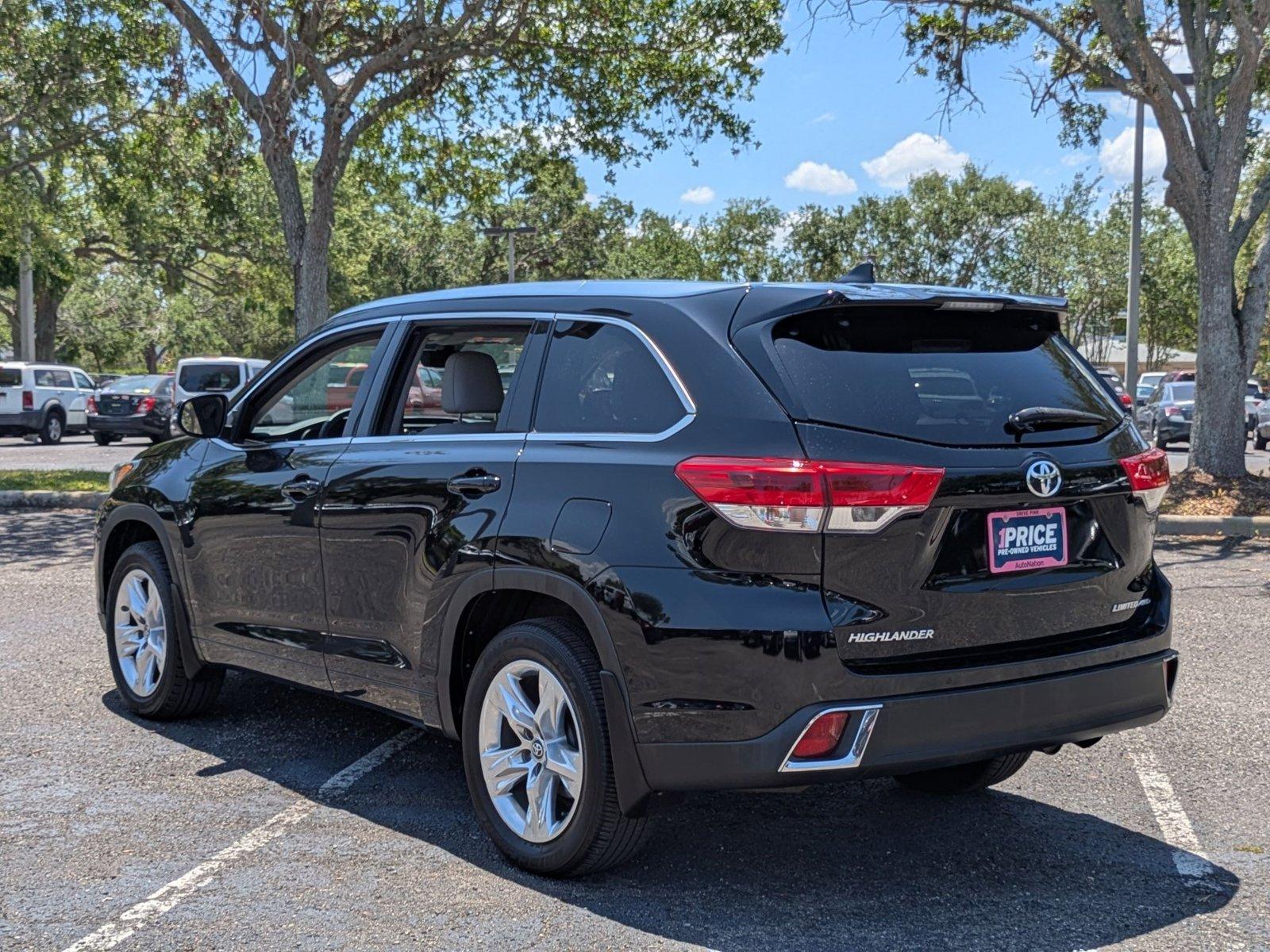 2017 Toyota Highlander Vehicle Photo in Clearwater, FL 33765