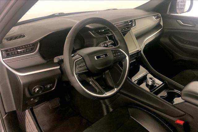 2024 Jeep Grand Cherokee L Vehicle Photo in Kansas City, MO 64114