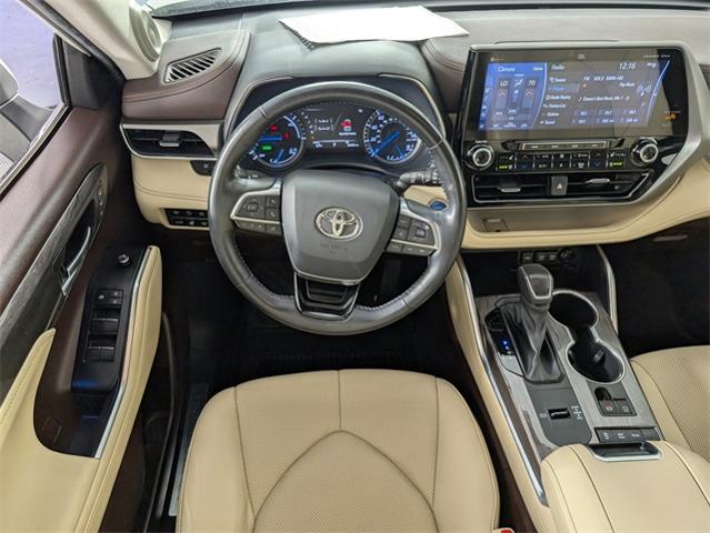 2021 Toyota Highlander Vehicle Photo in ENGLEWOOD, CO 80113-6708