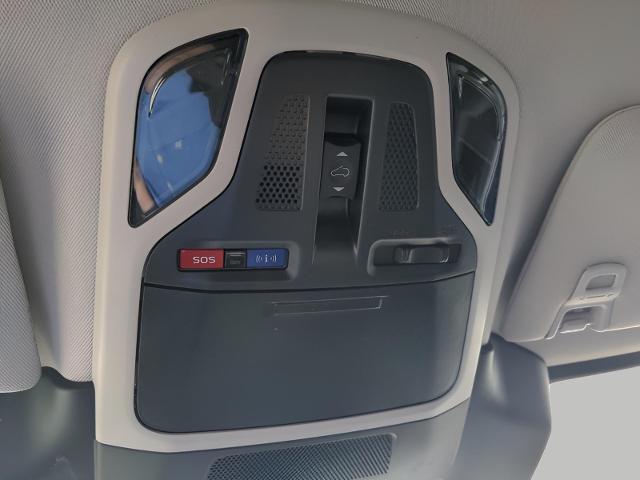 2025 Subaru Outback Vehicle Photo in Green Bay, WI 54304