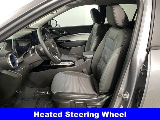 2025 Chevrolet Trax Vehicle Photo in BROCKTON, MA 02301-7113