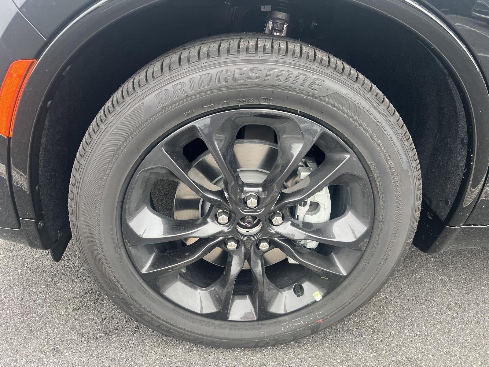 2025 Dodge Durango Vehicle Photo in Mechanicsburg, PA 17050-1707