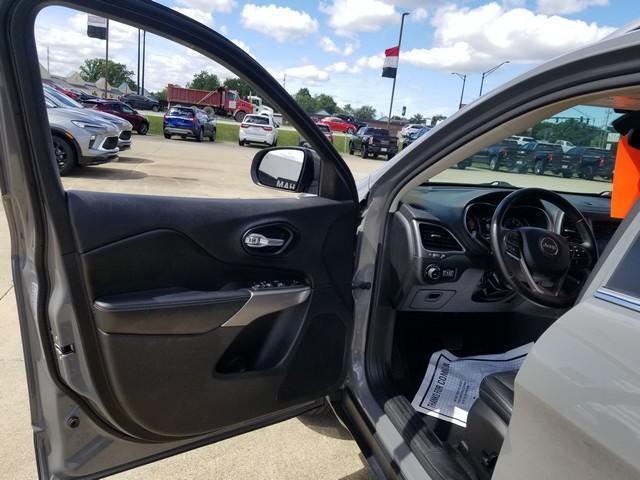 2021 Jeep Cherokee Vehicle Photo in ELYRIA, OH 44035-6349
