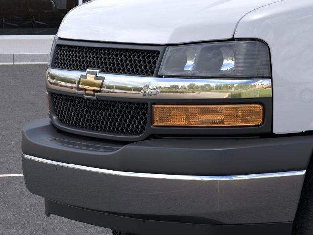 2025 Chevrolet Express Commercial Cutaway Vehicle Photo in TOPEKA, KS 66609-0000