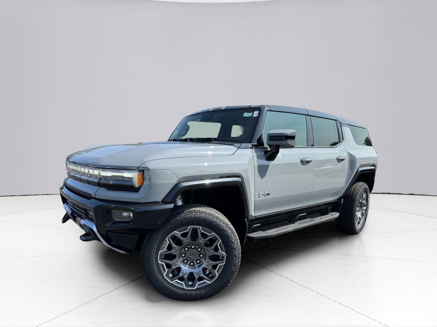 2025 GMC HUMMER EV SUV Vehicle Photo in LEOMINSTER, MA 01453-2952