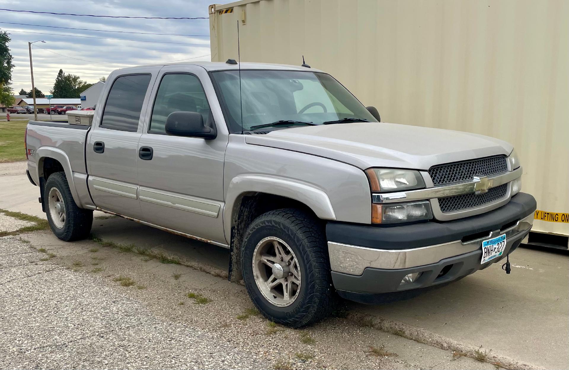 Used 2005 Chevrolet Silverado 1500 Z71 with VIN 2GCEK13TX51269999 for sale in Milbank, SD