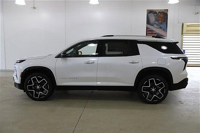 2025 Chevrolet Traverse Vehicle Photo in MEDINA, OH 44256-9001