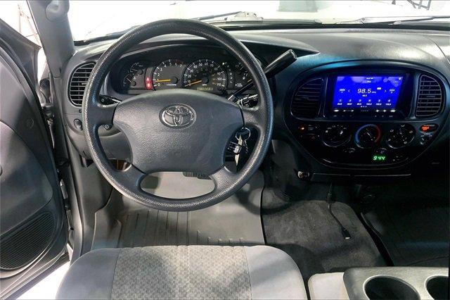 2004 Toyota Tundra Vehicle Photo in TOPEKA, KS 66609-0000