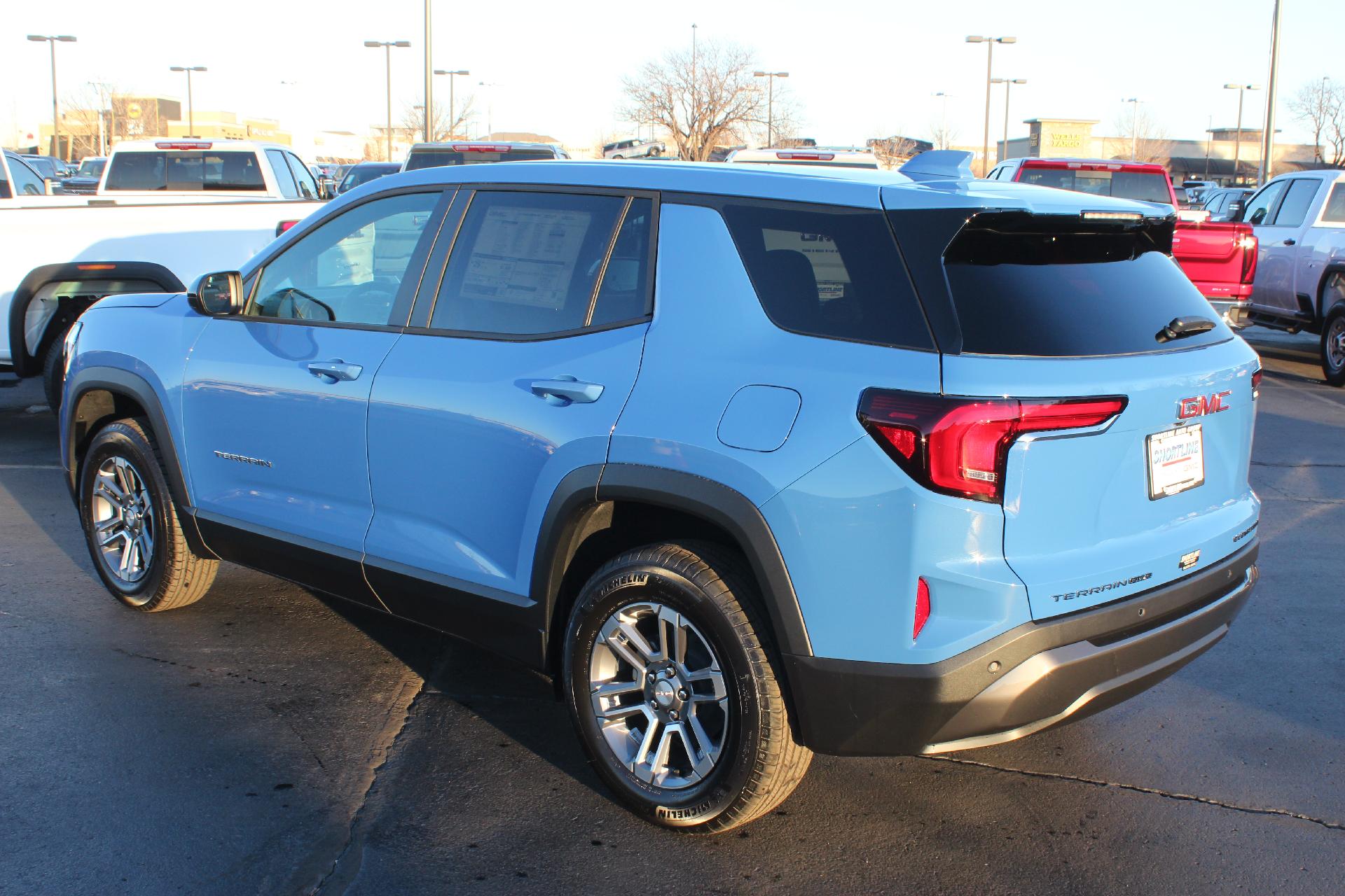 2025 GMC Terrain Vehicle Photo in AURORA, CO 80012-4011