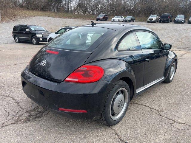 2013 Volkswagen Beetle Coupe Vehicle Photo in MILFORD, OH 45150-1684