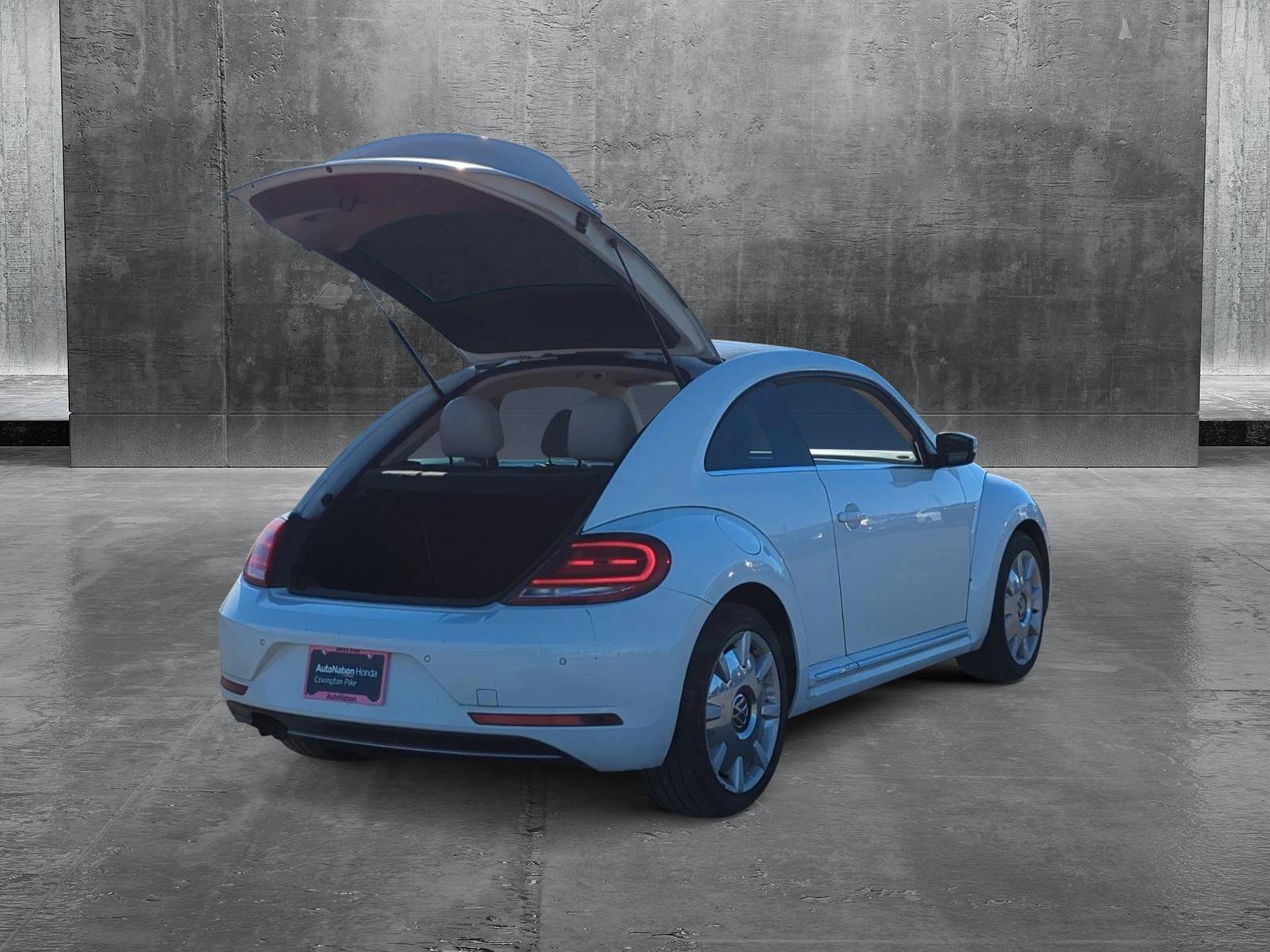 2019 Volkswagen Beetle Vehicle Photo in Memphis, TN 38128