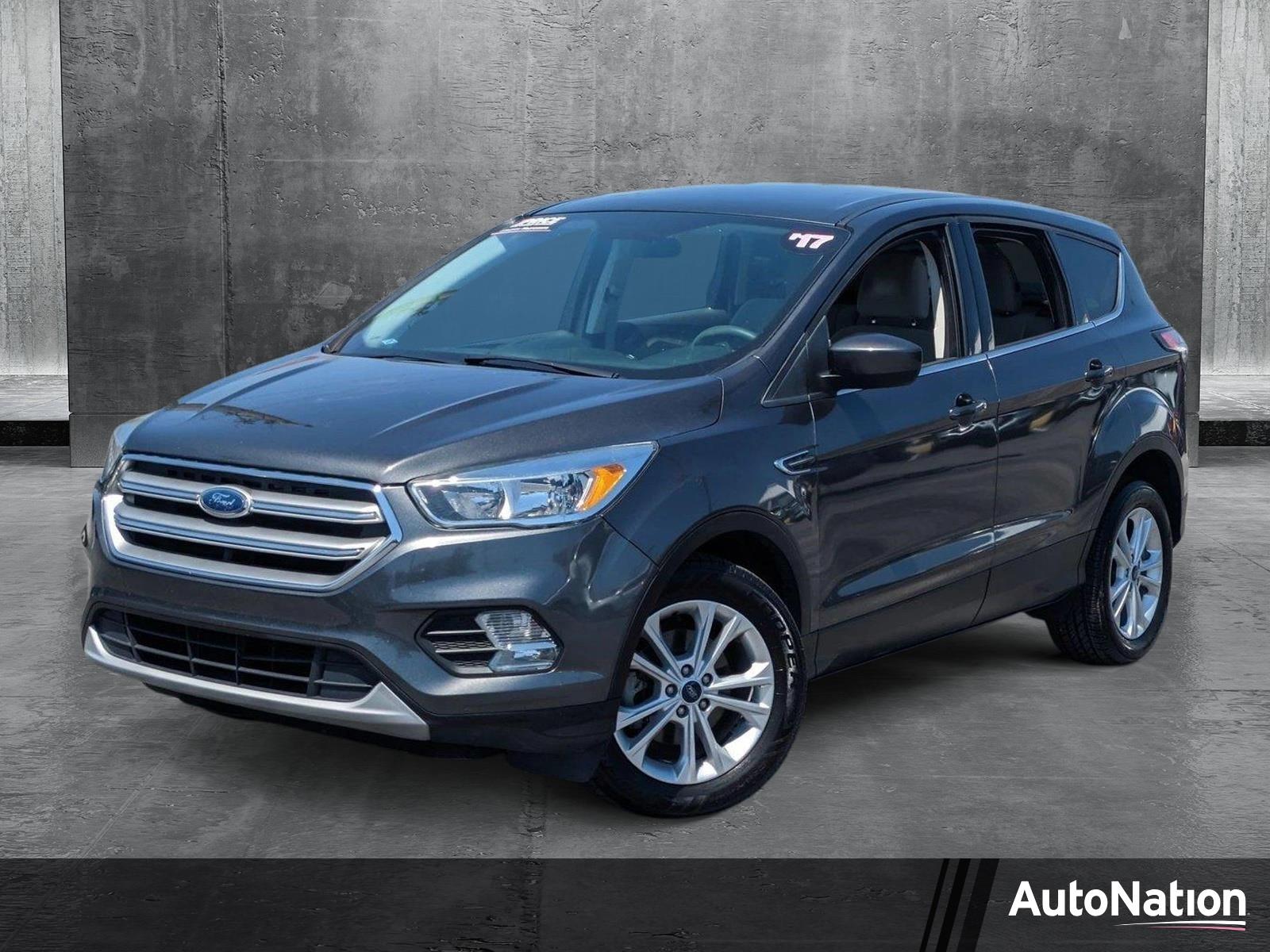 2017 Ford Escape Vehicle Photo in Bradenton, FL 34207
