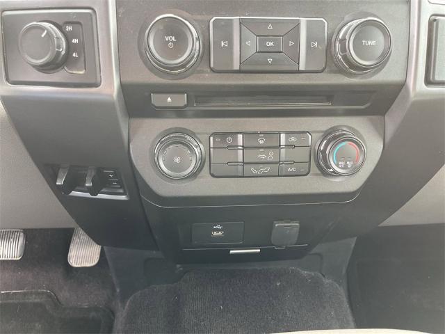 2017 Ford F-150 Vehicle Photo in TULLY, NY 13159-3159
