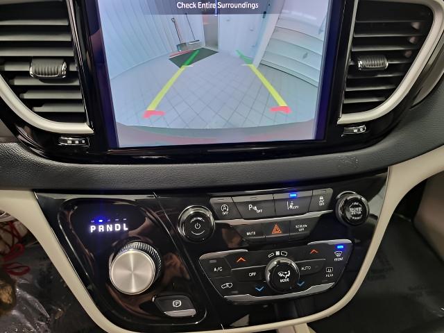 2023 Chrysler Pacifica Vehicle Photo in Kaukauna, WI 54130