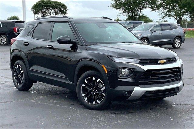 2021 Chevrolet Trailblazer Vehicle Photo in TOPEKA, KS 66609-0000