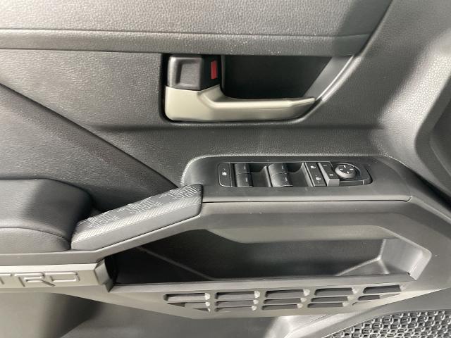 2024 Toyota Tacoma Vehicle Photo in GILBERT, AZ 85297-0402