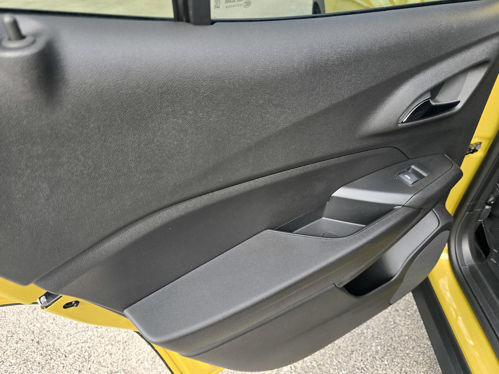 2025 Chevrolet Trax Vehicle Photo in Rolla, MO 65401