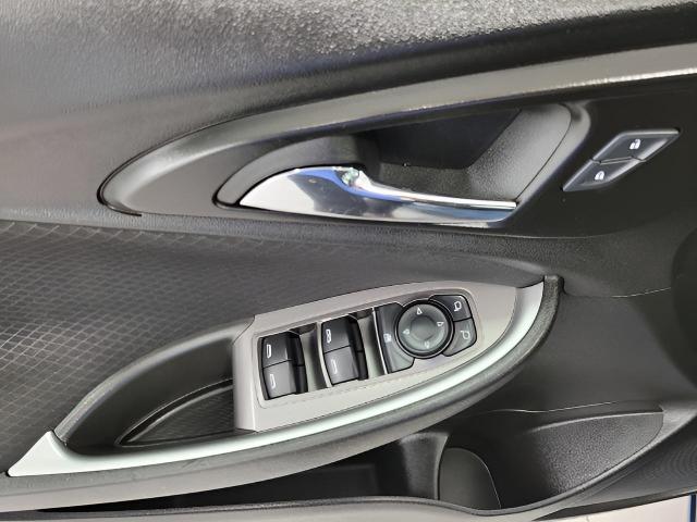 2024 Chevrolet Malibu Vehicle Photo in MANITOWOC, WI 54220-5838