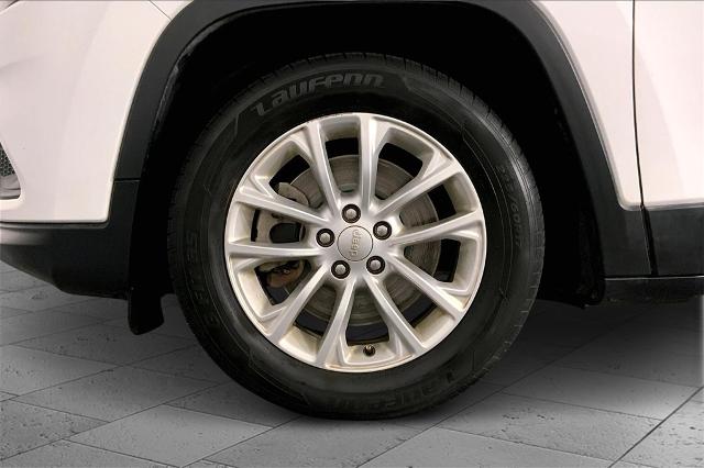2019 Jeep Cherokee Vehicle Photo in Lees Summit, MO 64086