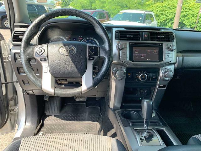 2015 Toyota 4Runner Vehicle Photo in MOON TOWNSHIP, PA 15108-2571