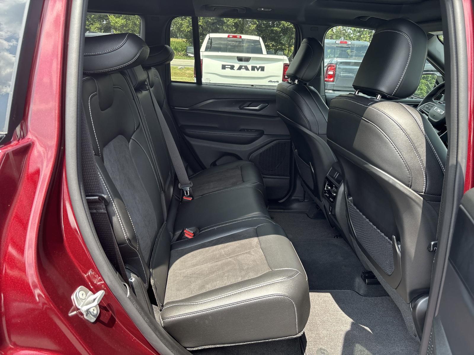 2025 Jeep Grand Cherokee Vehicle Photo in Mechanicsburg, PA 17050-1707