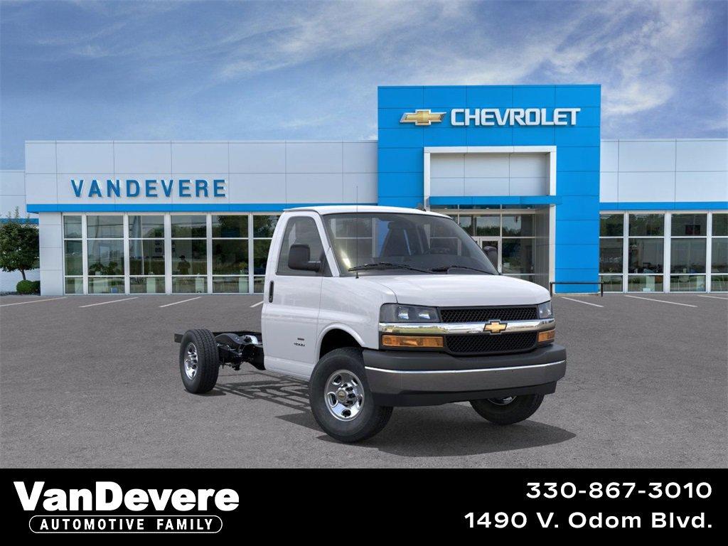 2026 Chevrolet Express Chassis 3500 Cutaway 139