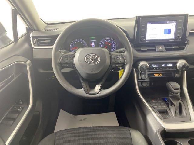 2020 Toyota RAV4 Vehicle Photo in MEDINA, OH 44256-9001