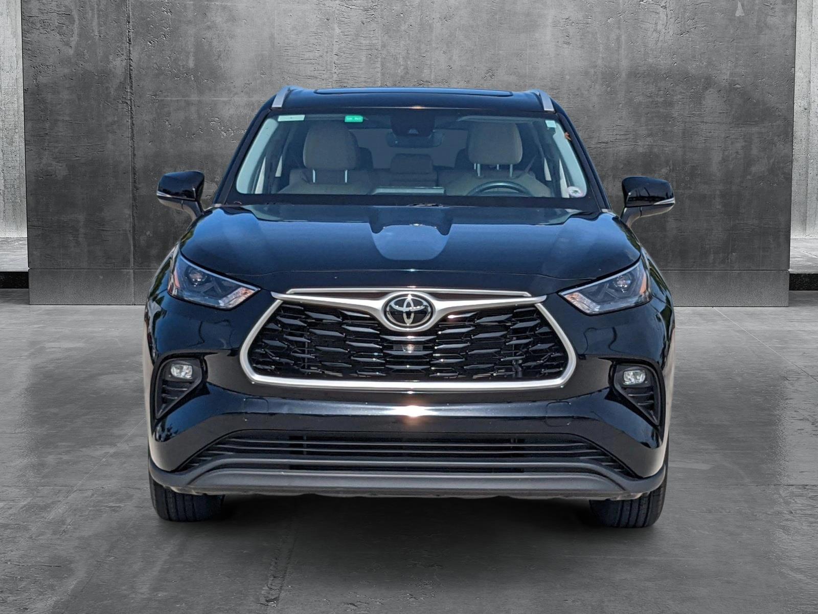 2023 Toyota Highlander Vehicle Photo in Davie, FL 33331