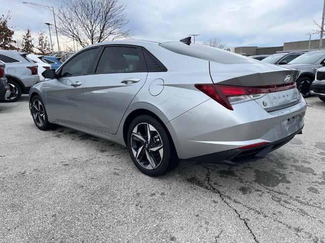 2023 Hyundai ELANTRA Vehicle Photo in Lees Summit, MO 64086