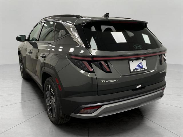 2025 Hyundai TUCSON Hybrid Vehicle Photo in Appleton, WI 54913