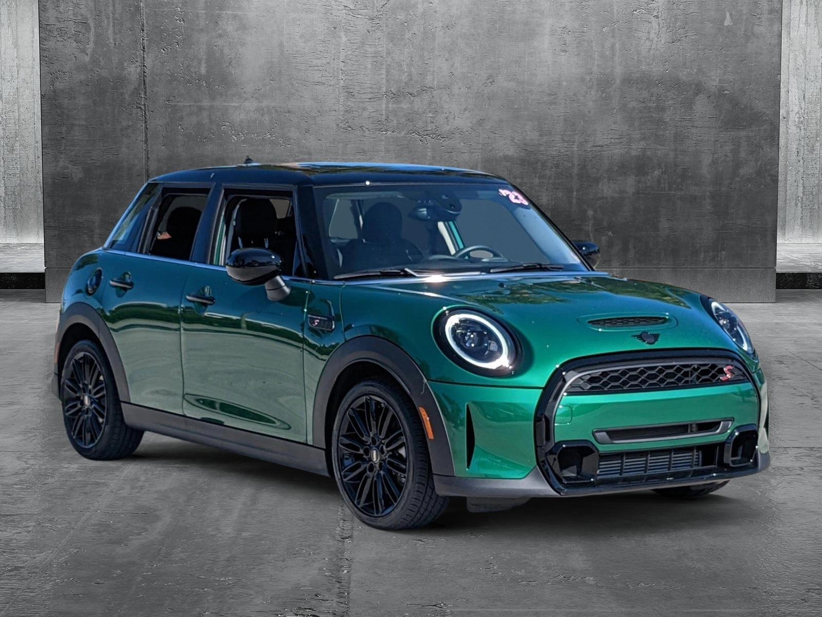 2023 MINI Cooper S Hardtop 4 Door Vehicle Photo in Davie, FL 33331