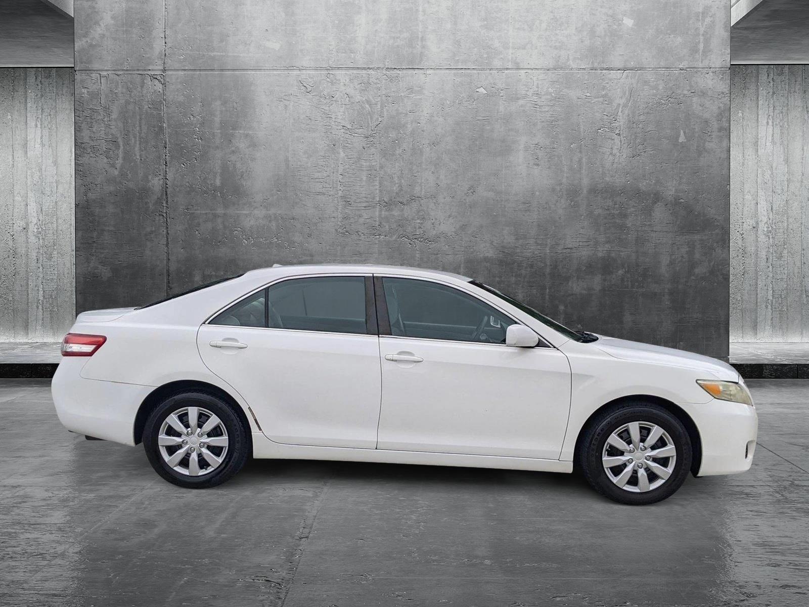 2011 Toyota Camry Vehicle Photo in Pembroke Pines , FL 33084