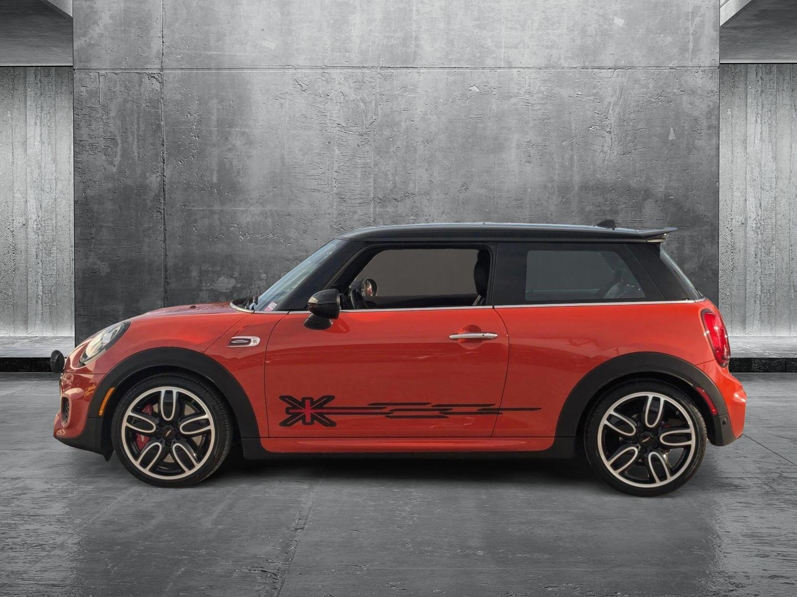 2019 MINI John Cooper Works Hardtop Vehicle Photo in Towson, MD 21204