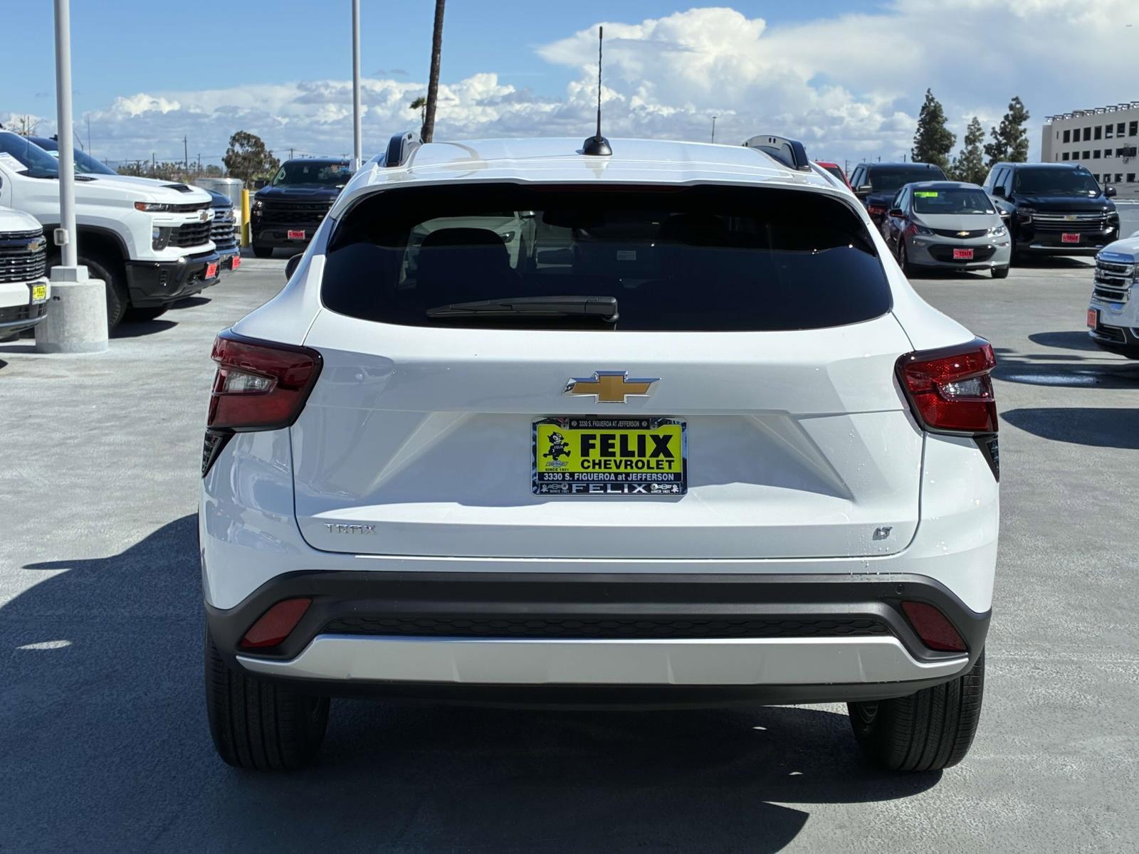 2025 Chevrolet Trax Vehicle Photo in LOS ANGELES, CA 90007-3794