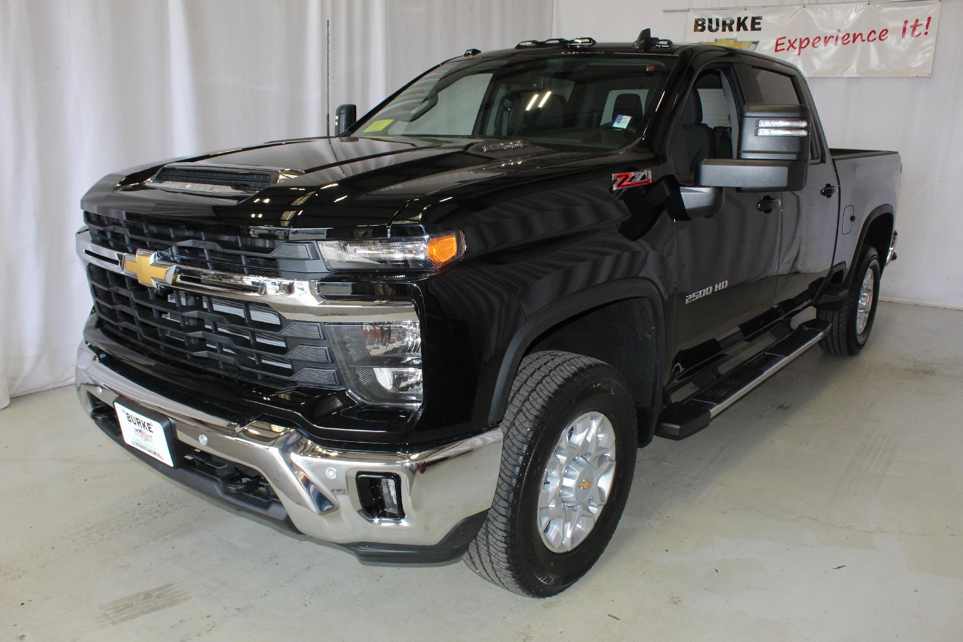 2025 Chevrolet Silverado 2500 HD Vehicle Photo in NORTHAMPTON, MA 01060-1120