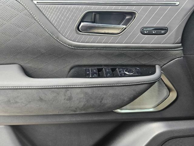 2025 INFINITI QX80 Vehicle Photo in Fort Worth, TX 76132