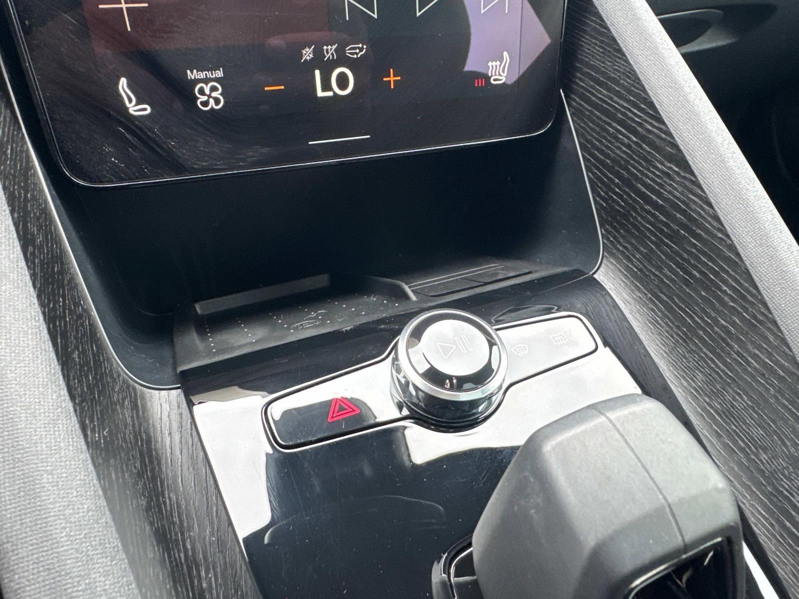 2022 Polestar 2 Vehicle Photo in LOS ANGELES, CA 90007-3794