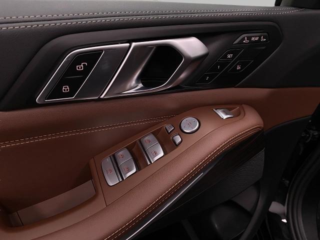 2025 BMW X7 xDrive40i Vehicle Photo in Appleton, WI 54913