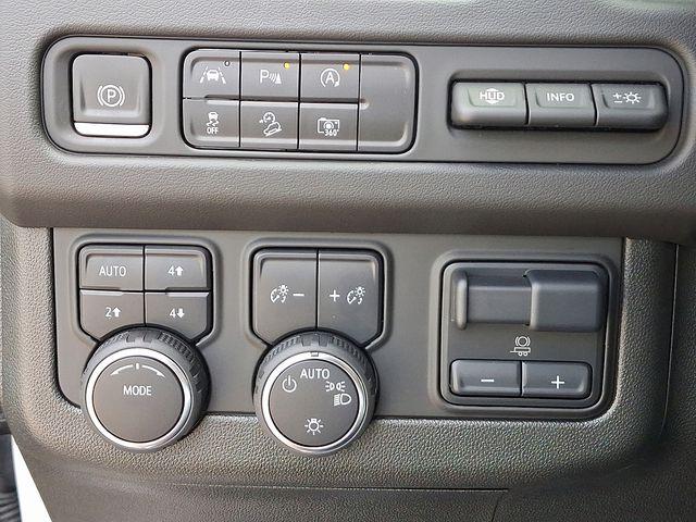 2024 Chevrolet Suburban Vehicle Photo in DANBURY, CT 06810-5034