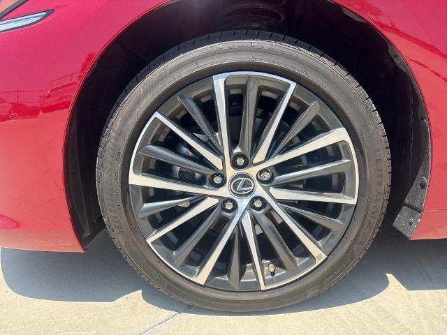 2025 Lexus ES 350 Vehicle Photo in San Antonio, TX 78230