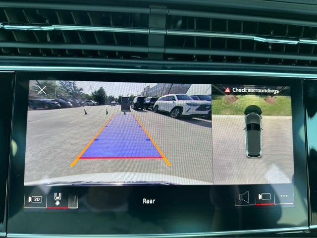 2025 Audi Q7 Vehicle Photo in HOUSTON, TX 77090