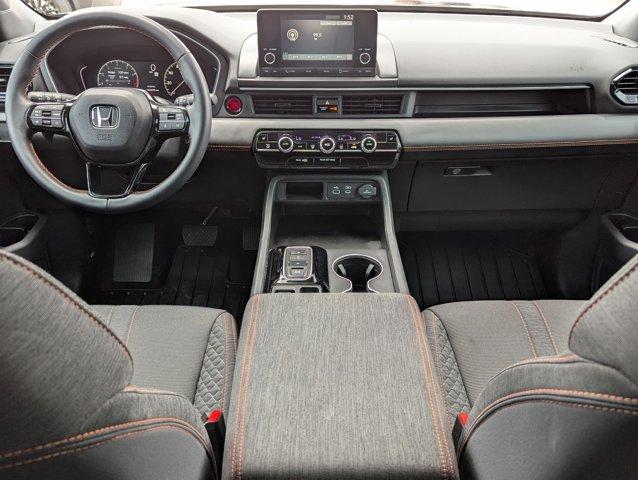 2025 Honda Pilot Vehicle Photo in San Antonio, TX 78230