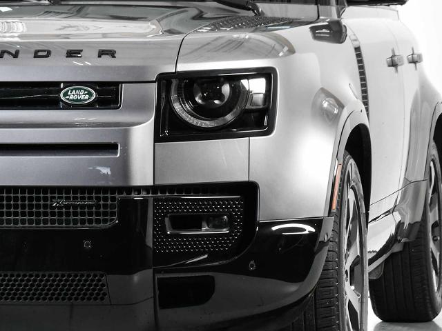2023 Defender Vehicle Photo in DALLAS, TX 75235