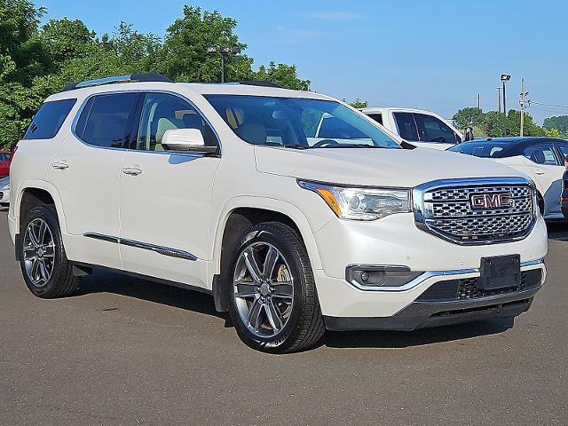 2017 GMC Acadia Vehicle Photo in TREVOSE, PA 19053-4984