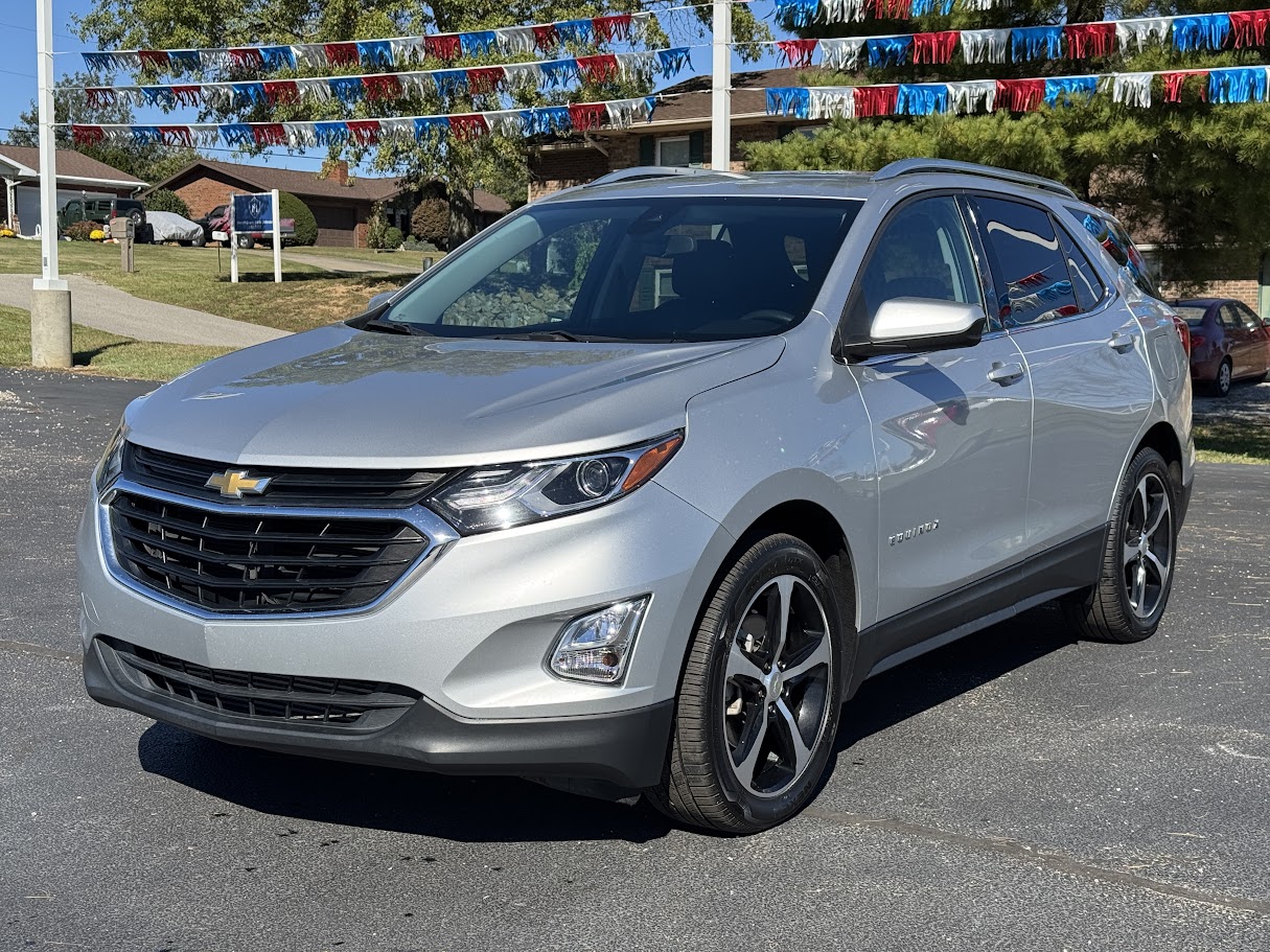 2020 Chevrolet Equinox Vehicle Photo in BOONVILLE, IN 47601-9633