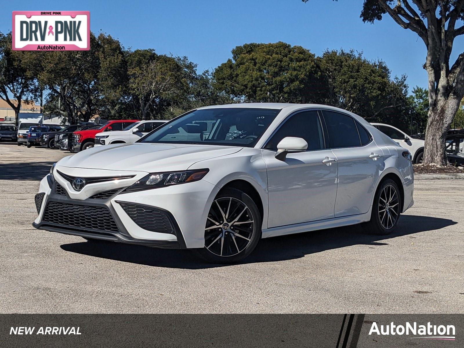 2023 Toyota Camry Vehicle Photo in GREENACRES, FL 33463-3207